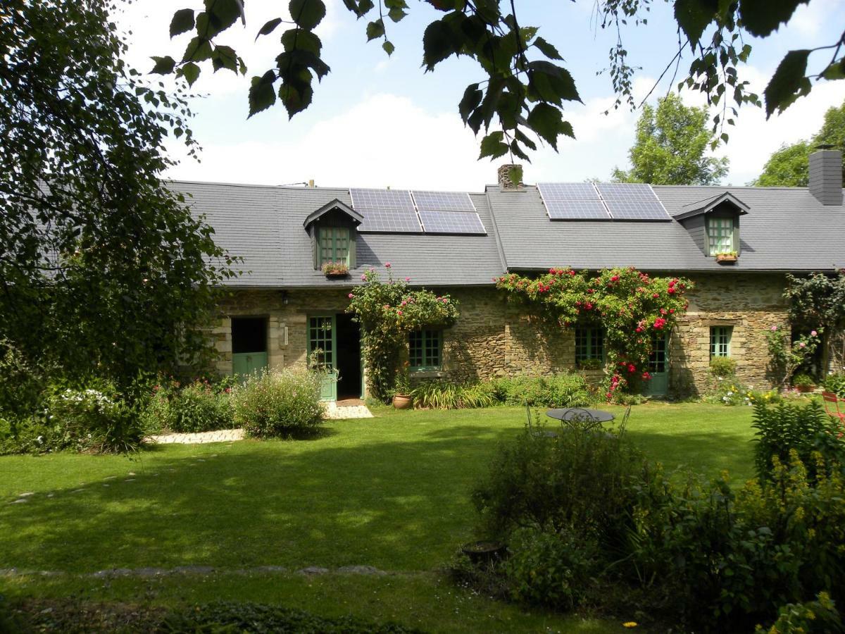 Le Lavoir De Julia Bourgvallees Exterior foto